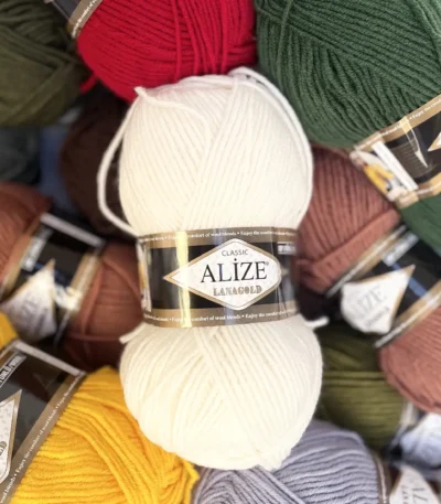 Пряжа Алізе Лана Голд 450 пломбір для в’язання светрів і кардиганів купити в Магазині пряжі Київ, вул Хорива 1 А