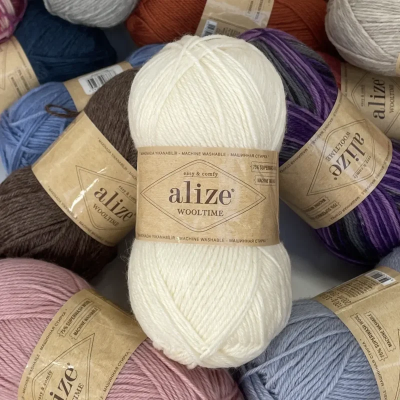 Alize Wooltime 01 молочний — якісна пряжа Superwash для в’язання. Придбати в магазині пряжі на Подолі, Київ. Хорива 1 А