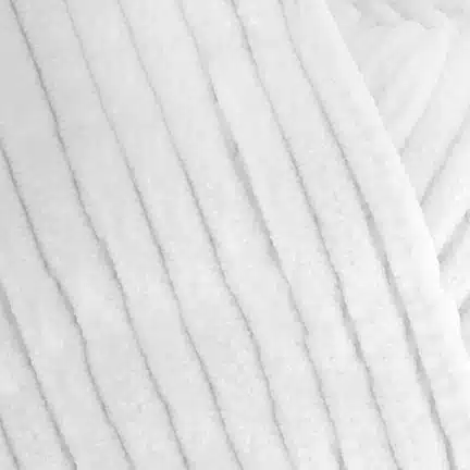 Плюшева пряжа Alize Velluto 55 білий колір, 100% мікрополіестер, 100 г / 68 м — купити в магазині пряжі Київ, вул. Хорива 1 А