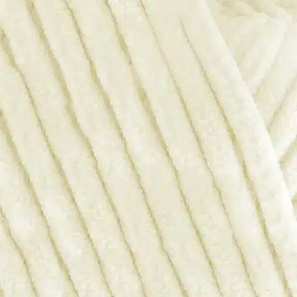 Плюшева пряжа Alize Velluto 62 молочний колір, 100% мікрополіестер, 100 г / 68 м — купити в магазині пряжі Київ, вул. Хорива 1 А