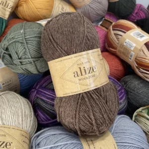 Пряжа Alize Wooltime 240 мокко меланж — 75% вовна Superwash, 25% поліамід. Купити в магазині пряжі на Подолі, Київ, вул. Хорива 1А.