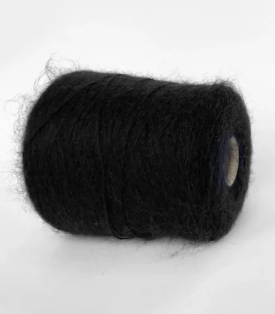 Пряжа кідмохер Igea Astro Cento 999 чорний – кідмохер Ігеа Астро Сенто з мериносом, бобінна пряжа Італія