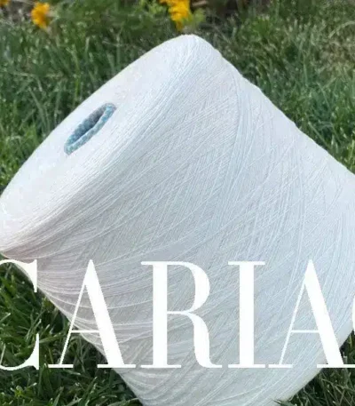 Пряжа кашемір білий купити Київ — бобінна пряжа Cariaggi Cashmere 100 snow , склад 100% кашемір
