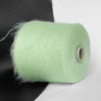 Виробник: ILARIA Calenzano Артикул виробника: Aurora / Аврора Номер кольору: 006120 Відтінок:  світло-зелений, зелене яблуко Склад: 67% кідмохер, 5% меринос, 28% поліамід Метраж: 1000 м / 100 г (бобінна пряжа) Відмот: на конус будь-яку вагу Країна-виробник: Італія