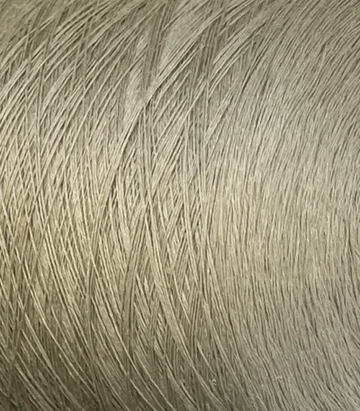 Пряжа льон оливка Tintoria Filati Lino'650 650м/100г бобіна італійська 100% льон для в'язання літніх топів