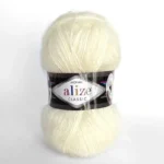 Alize Mohair Classic 01 кремовий пряжа 100г 200м Alize. купити в магазині пряжі Київ, Хорива 1 А